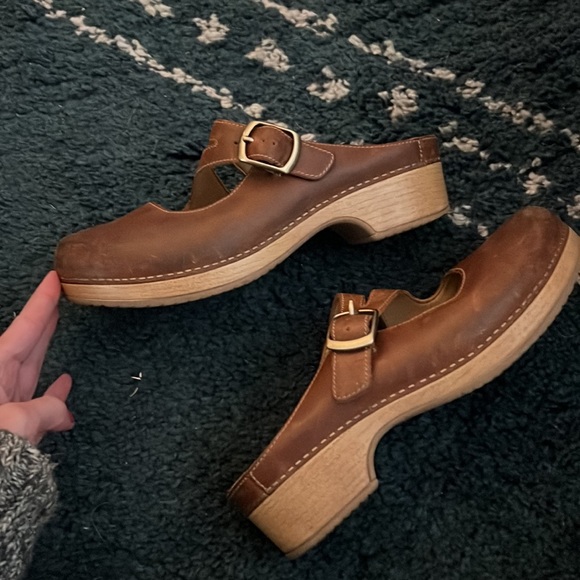 Dansko Medium Brown Clogs. Size 8.5-9 - Picture 2 of 2